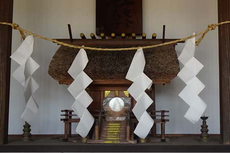 町田市・第六天神社の拝殿