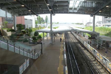 町田市・南町田グランベリーモール駅