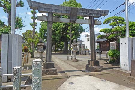 町田市・杉山神社の鳥居