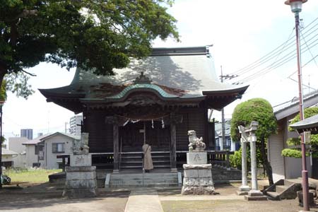 町田市・杉山神社の拝殿