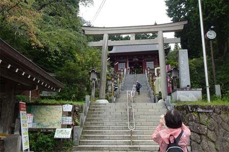 御岳山・御岳神社の鳥居