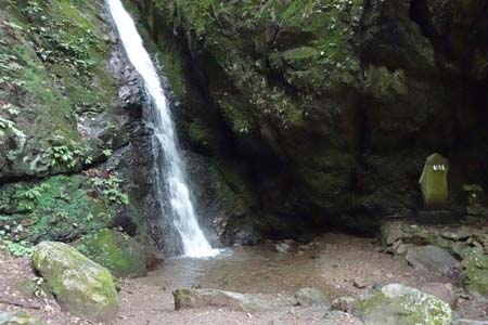 御岳山・綾広の滝