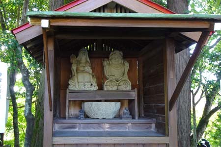 大多摩ウォーキングトレイルＡ－１・清宝院の大黒天、神変大菩薩の祠