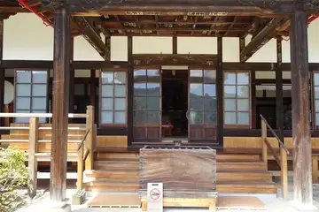 明白院の本堂