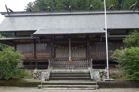 青梅市・下山八幡宮の本殿