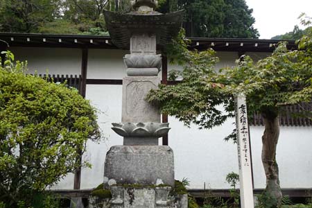 青梅市・即清寺の石塔