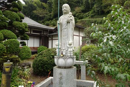 青梅市・即清寺の水子地蔵