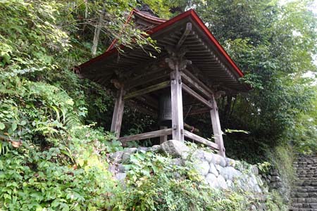 大多摩ウォーキングトレイルＡ－２・寒山寺の鐘楼
