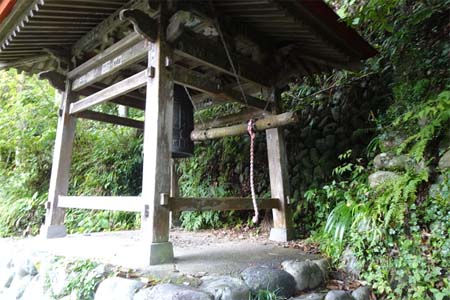青梅市・寒山寺の鐘楼