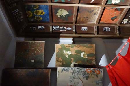 大多摩ウォーキングトレイルＡ－２・寒山寺の本堂内に天井絵