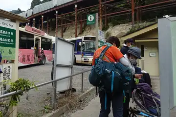 小仏バス停