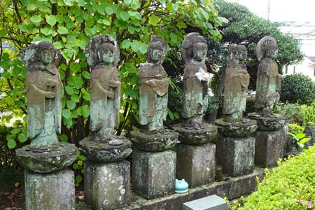 町田市・養運寺の六地蔵