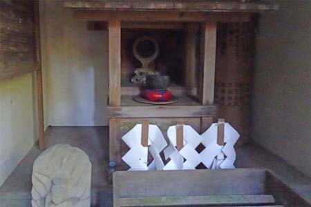 小川町・北向不動の不動堂