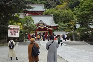 鶴岡八幡宮