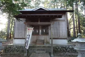 下恩方秋葉神社の拝殿