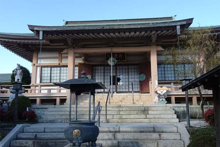 横浜市緑区・長泉寺のコンクリート造り本堂