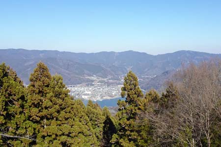 石老山・大明神展望台からの相模湖