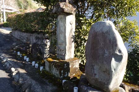あきる野市・大悲願寺の庚申塚