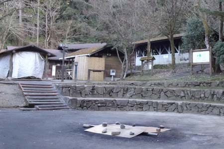 北高尾山稜・夕焼け小焼け星ふる広場