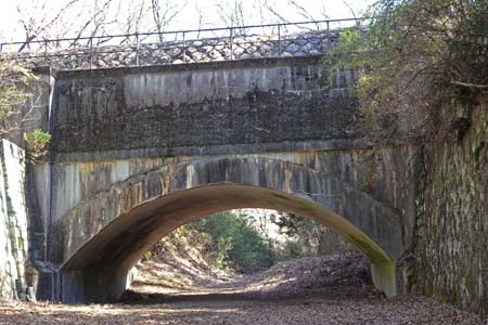 都留アルプス・元坂の水路橋