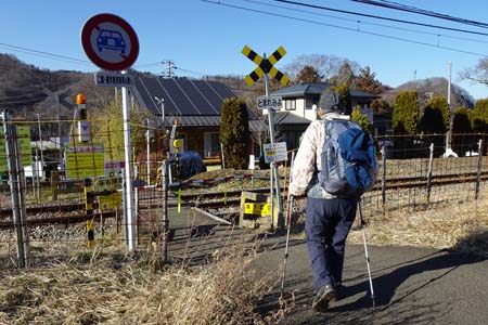 都留アルプス・富士急の踏切は手動