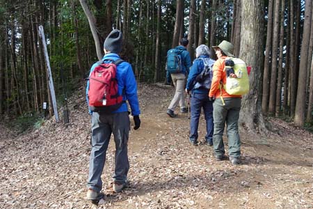 赤ぼっこから吉野梅郷・旧二ツ坂峠