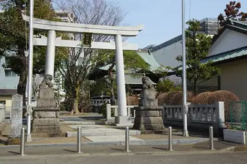 大棚中川杉山神社の鳥居