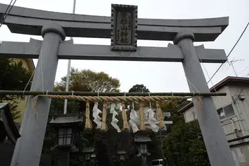 新羽杉山神社の鳥居