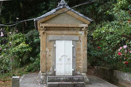 横浜市港北区・西方寺の太子堂