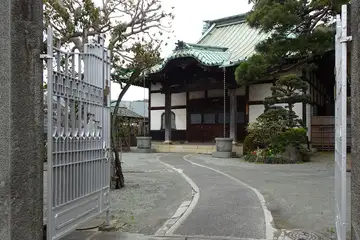 光円寺の山門