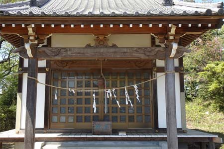 小川町・四津山神社の拝殿