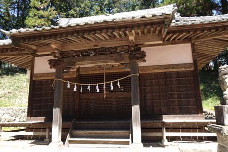 嵐山町・越畑八宮神社の拝殿