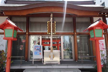 東京都港区・日比谷神社の拝殿