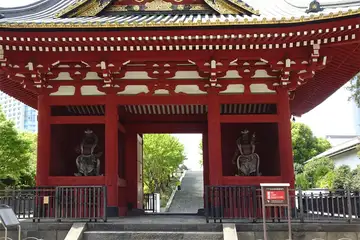 芝東照宮の仁王門