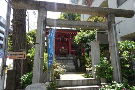 東京都港区・亀塚稲荷神社