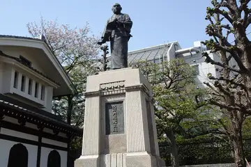 泉岳寺に大石内蔵助の像