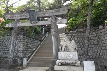 東京都品川区・品川神社の石段