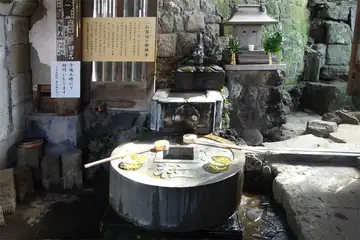 東京都品川区・品川神社の一粒萬倍の御神水