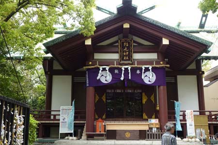 川崎市川崎区・稲毛神社の拝殿