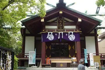 稲毛神社の拝殿