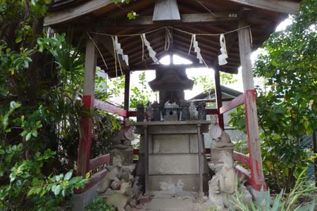 横浜市神奈川区・一之宮神社の稲荷社