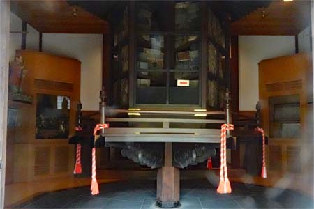秩父市・慈眼寺の経堂