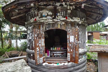 秩父市・西光寺の酒樽大黒天