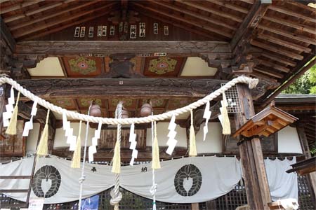 小鹿野町・小鹿神社の拝殿