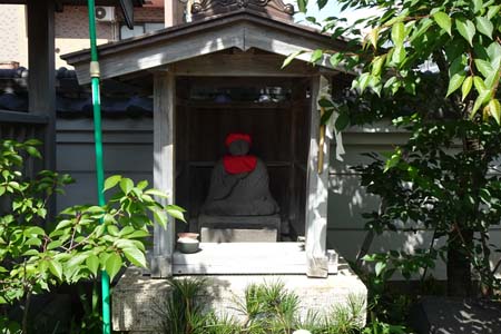 茅ヶ崎市・廣德寺の地蔵堂