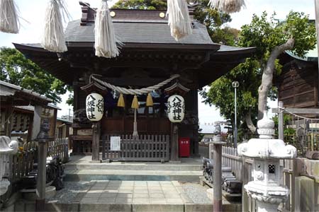 茅ヶ崎市・八坂神社の拝殿