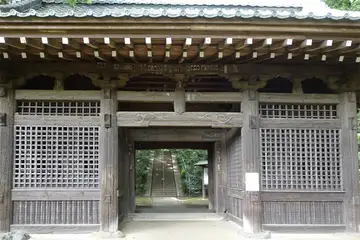 国分寺の仁王門