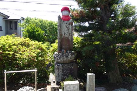 二宮町・藤巻寺のお地蔵さん