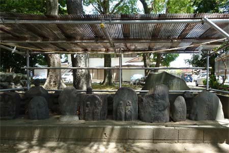 小田原市・小幡八幡神社の石仏