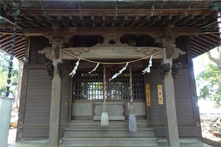 小田原市・八幡神社の拝殿
